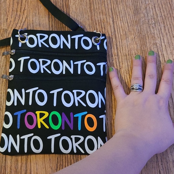 Toronto Purse - Picture 2 of 6